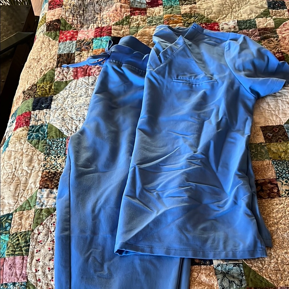 Blue Women's Scrub Set light blue, seal blue